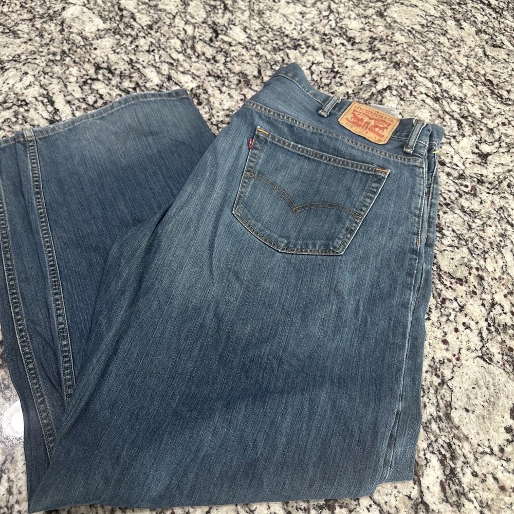Levi's 559 Relaxed Straight Mens Denim JEANS 48x34 Grunge Look